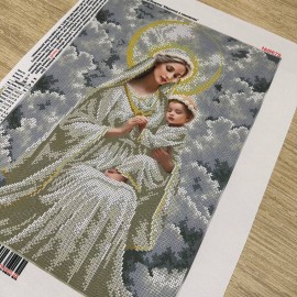 Мадонна з немовлям срібно-золота